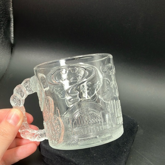 Batman Forever McDonald’s Villian Glass Mug Set- 1995 - Picture 3 of 16